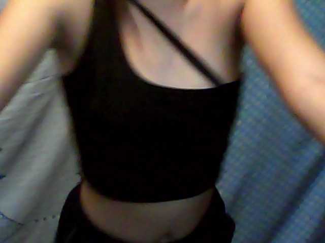 Live sex webcam photo for apinaypopstar26 #277338498