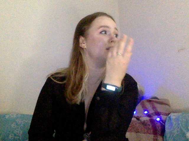 Live sex webcam photo for apisinka #278063122