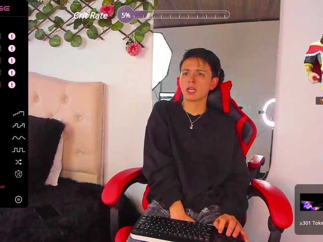 Live sex webcam photo for apolosex #276411233