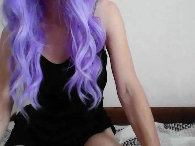 Live sex webcam photo for april-1 #275683027