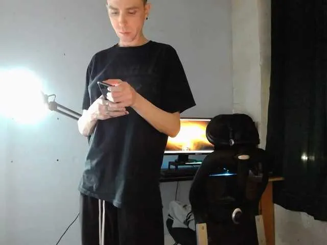 Live sex webcam photo for april1show1her #277688112