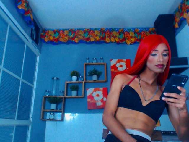 Live sex webcam photo for aranzamichell #275684247