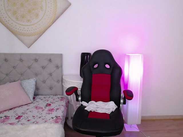 Live sex webcam photo for areadna-costa #272871342