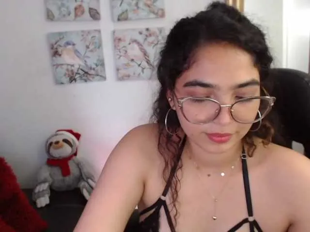 Live sex webcam photo for aria19xo #271952069