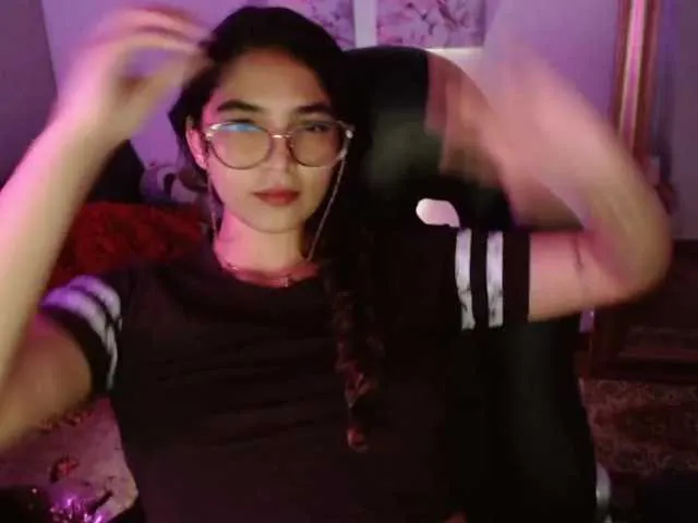Live sex webcam photo for aria19xo #272340539
