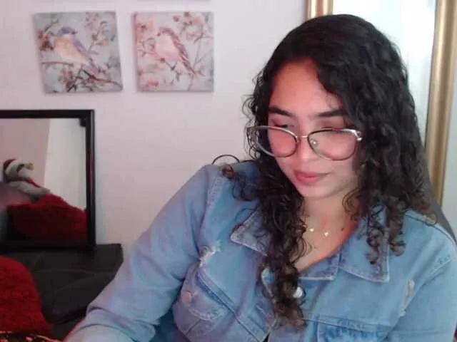 Live sex webcam photo for aria19xo #272487189