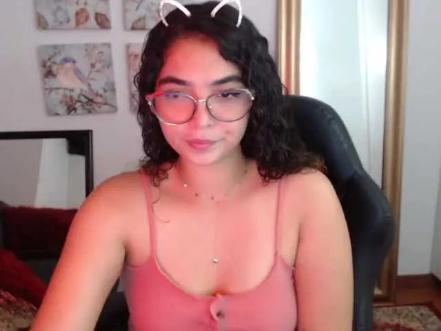 Live sex webcam photo for aria19xo #272494889