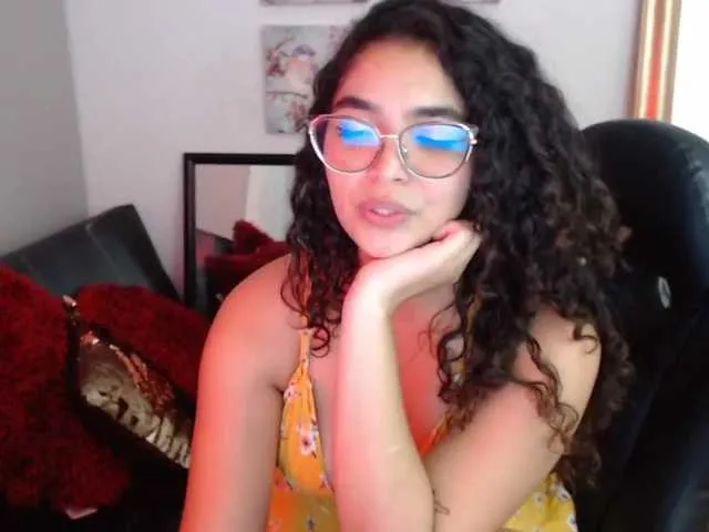 Live sex webcam photo for aria19xo #272570675