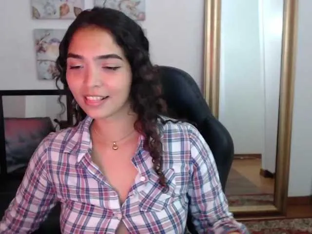Live sex webcam photo for aria19xo #272683267