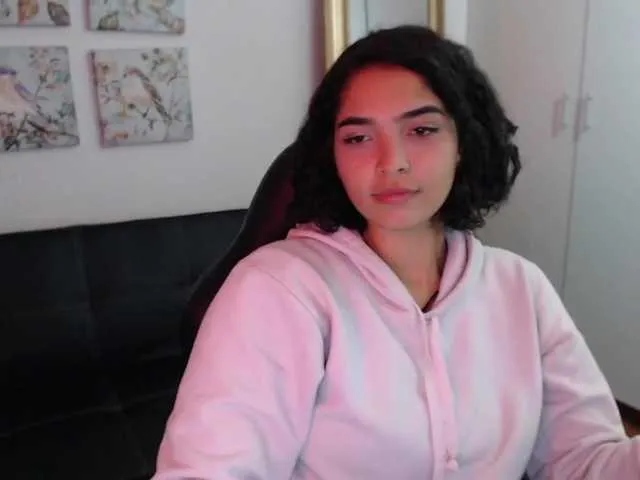 Live sex webcam photo for aria19xo #273050226