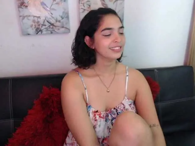 Live sex webcam photo for aria19xo #273090207