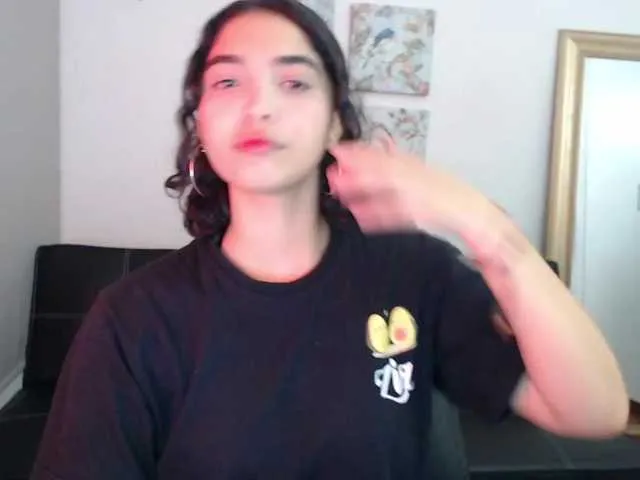 Live sex webcam photo for aria19xo #274029725