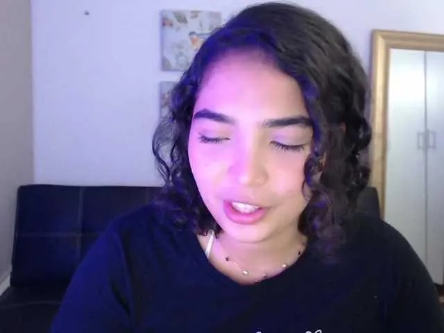 Live sex webcam photo for aria19xo #274052327