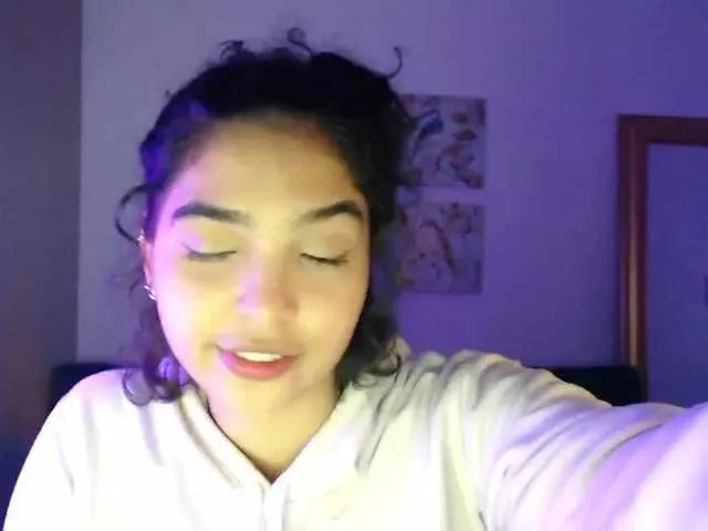 Live sex webcam photo for aria19xo #274084988