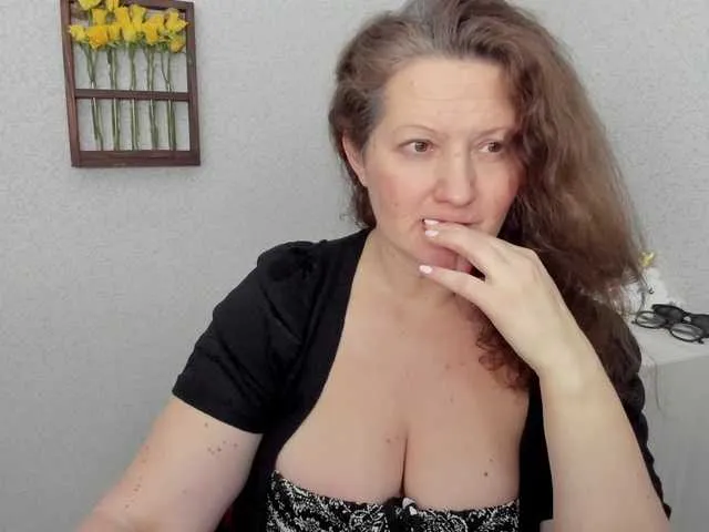 Live sex webcam photo for arialust #290400432