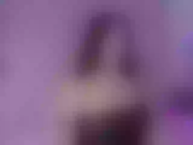 Live sex webcam photo for ariana111 #291953097