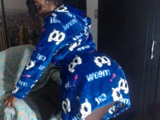 Live sex webcam photo for Ariana92 #125804416