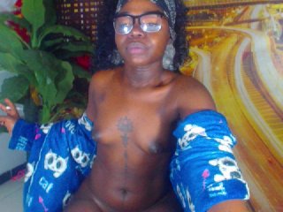 Live sex webcam photo for Ariana92 #141768982