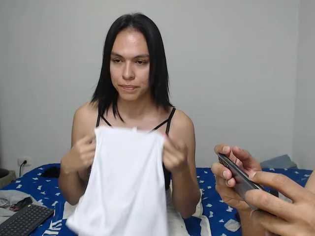 Live sex webcam photo for arianablue69 #276120525