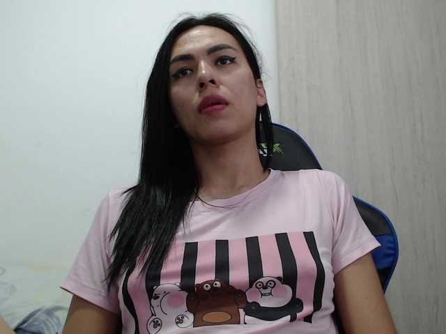 Live sex webcam photo for arianablue69 #277767126