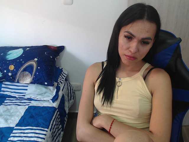 Live sex webcam photo for arianablue69 #277867468