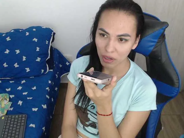 Live sex webcam photo for arianablue69 #278041710