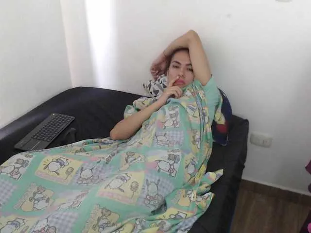 Live sex webcam photo for arianablue69 #278116269