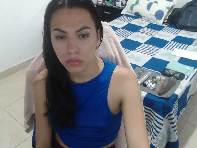 Live sex webcam photo for arianablue69 #289318283