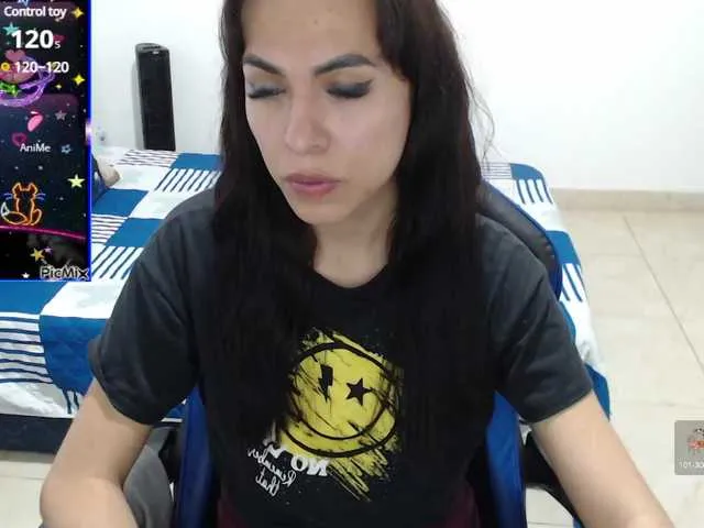 Live sex webcam photo for arianablue69 #290305873