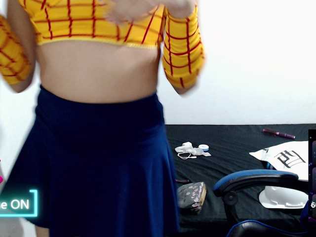 Live sex webcam photo for arianablue69 #290700749