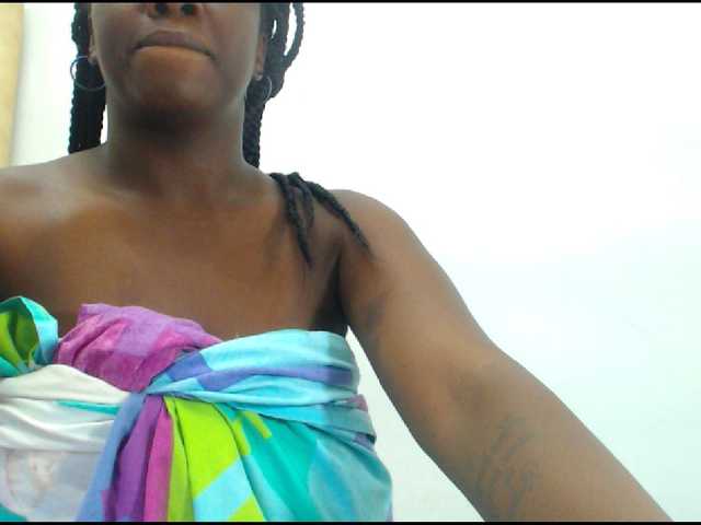 Live sex webcam photo for ariannabrunet #273826947