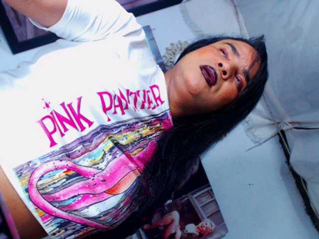 Live sex webcam photo for arianyshotter #273558979