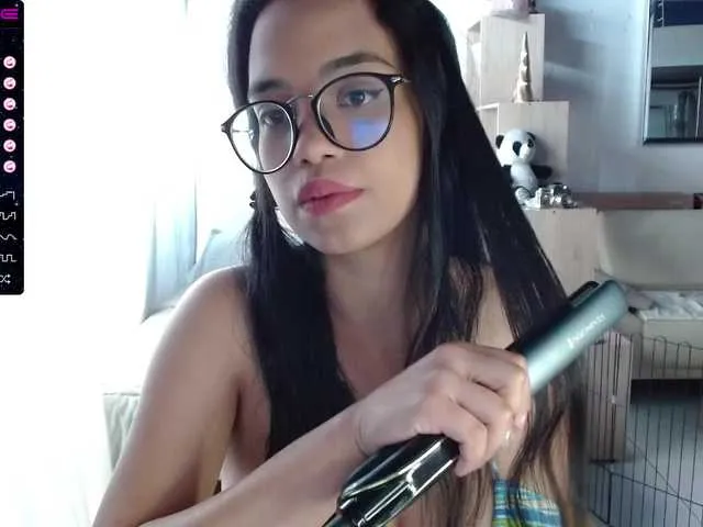 Live sex webcam photo for arieel- #275640761