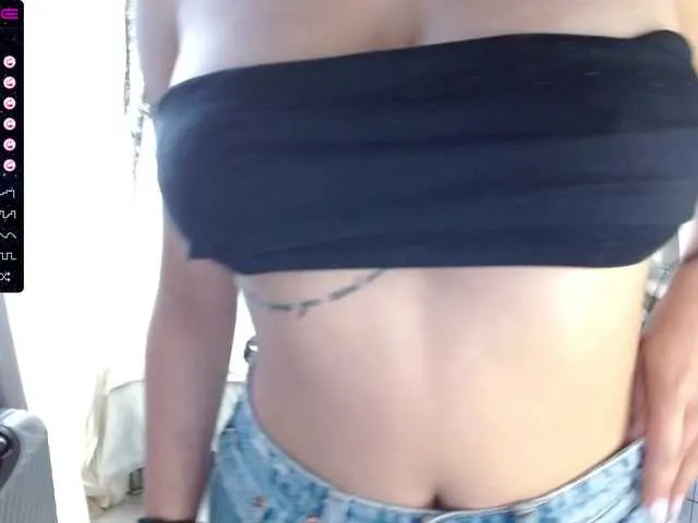 Live sex webcam photo for arieel- #275904754