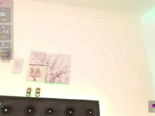 Live sex webcam photo for ariellaferra #290569461