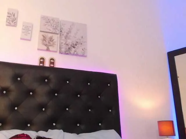 Live sex webcam photo for ariellaferra #290766574