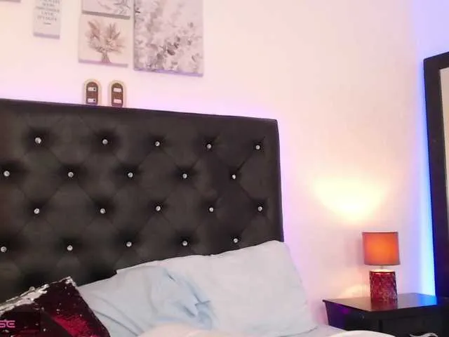 Live sex webcam photo for ariellaferra #290897600