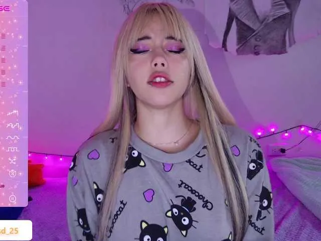 Live sex webcam photo for arieyaraa #277769872