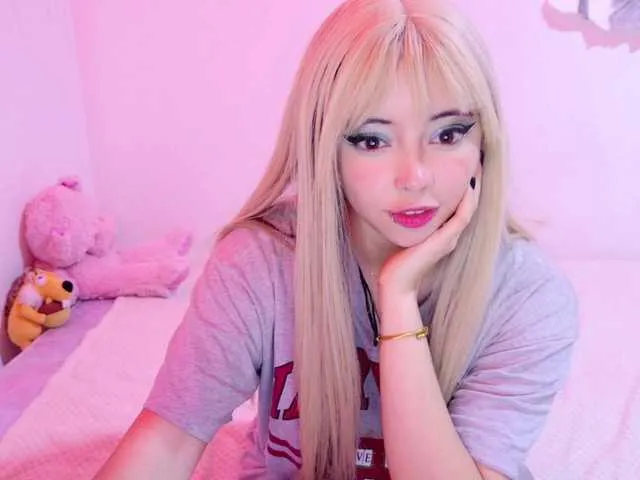 Live sex webcam photo for arieyaraa #278175740