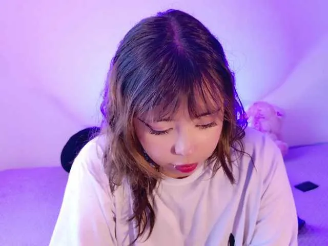 Live sex webcam photo for arieyaraa #290977188
