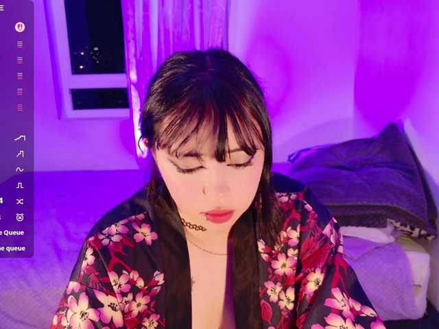 Live sex webcam photo for arieyaraa #291729466