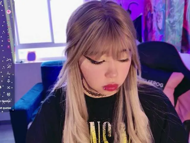 Live sex webcam photo for arieyaraa #292307082