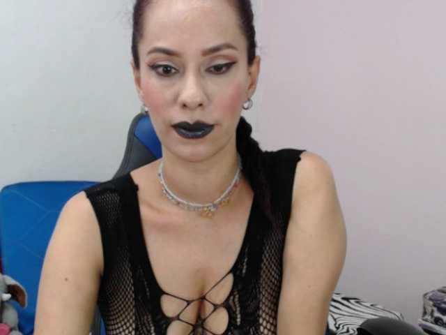 Live sex webcam photo for arihelsmiith #272936866