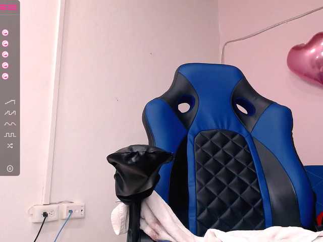 Live sex webcam photo for arihelsmiith1 #273925813