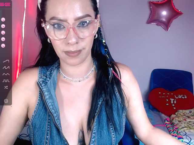 Live sex webcam photo for arihelsmiith1 #273972997