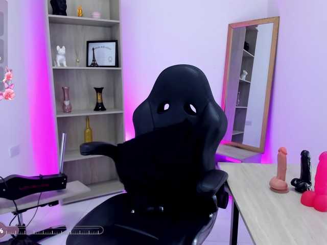Live sex webcam photo for arishaDavis #293945848