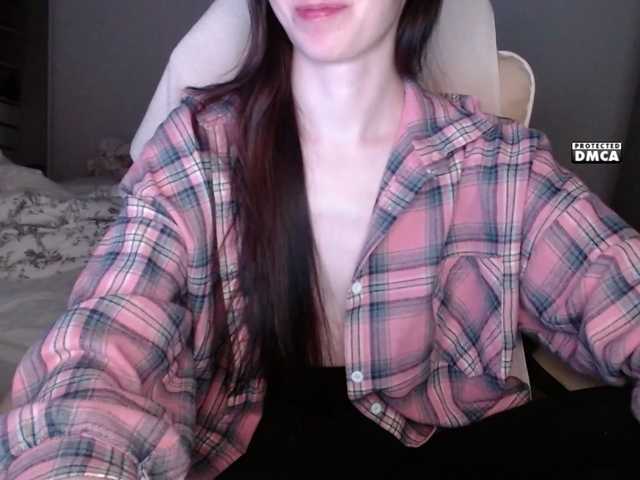 Live sex webcam photo for arishaaaa01 #277233474