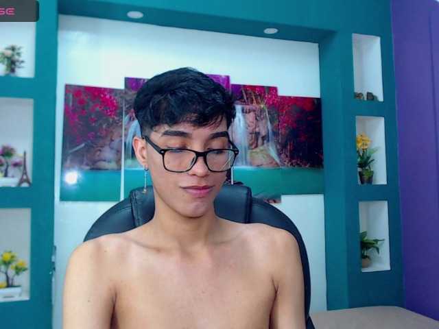 Live sex webcam photo for aroon-cox #276110380