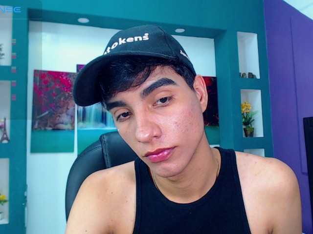 Live sex webcam photo for aroon-cox #276265045