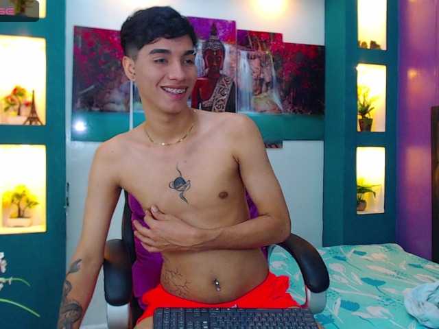 Live sex webcam photo for aroon-cox #276449188